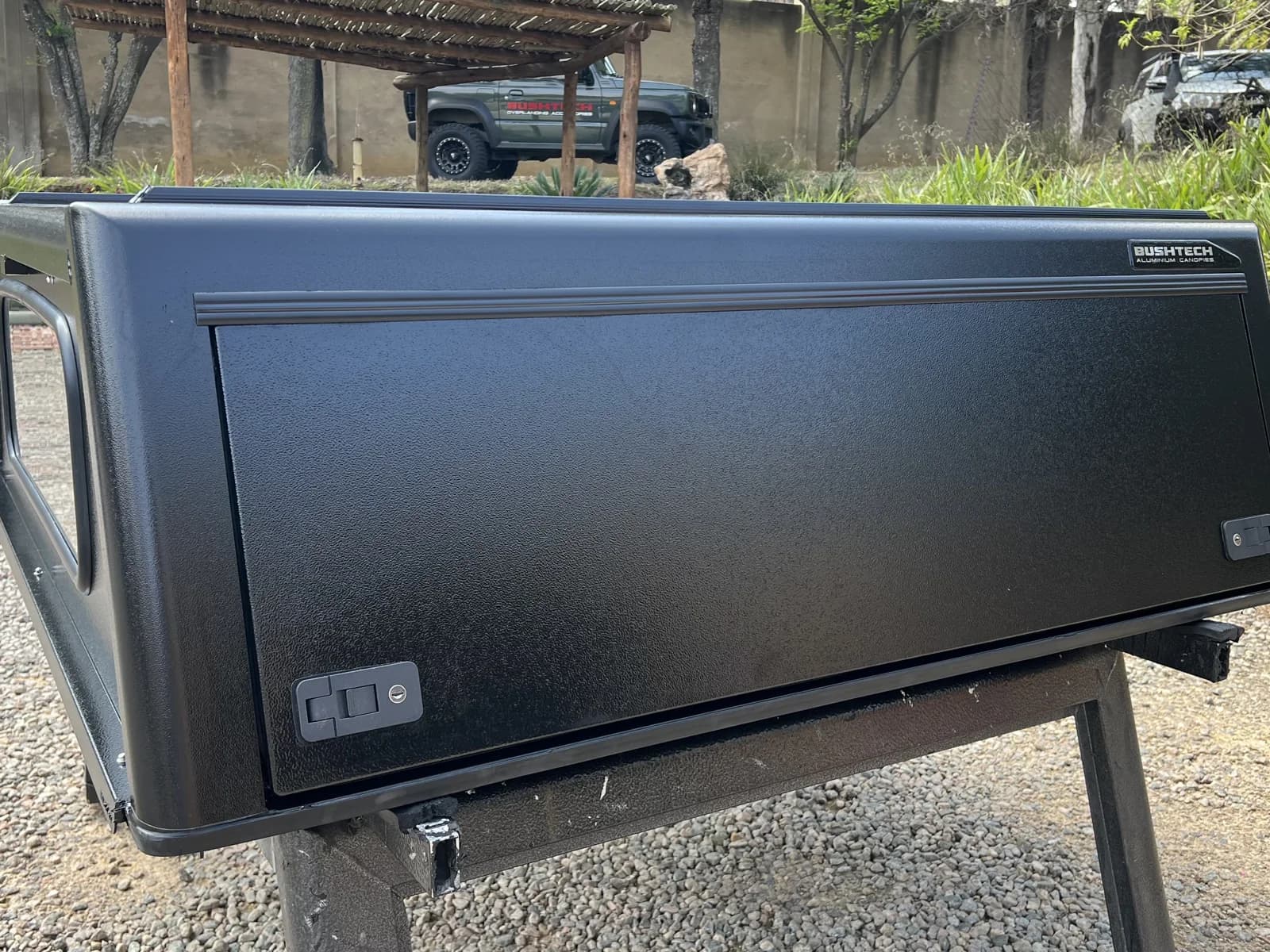 Bushtech canopy for Australia, three-quarter with the door closed